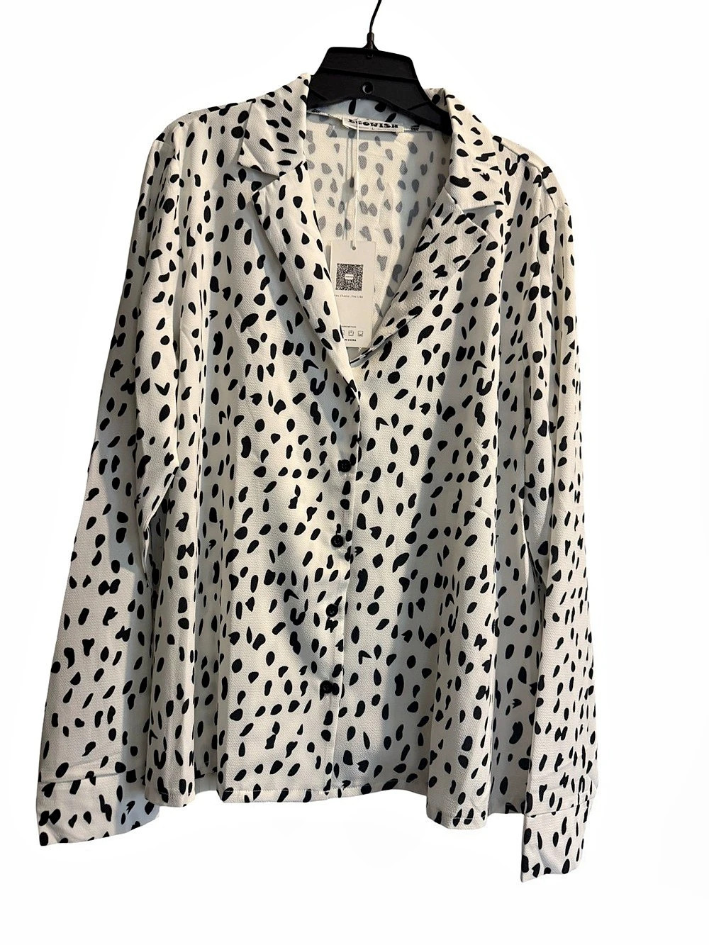 SHOWISH Animal Print Blouse White & Black Size Large NWT